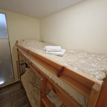Underground Apartman *